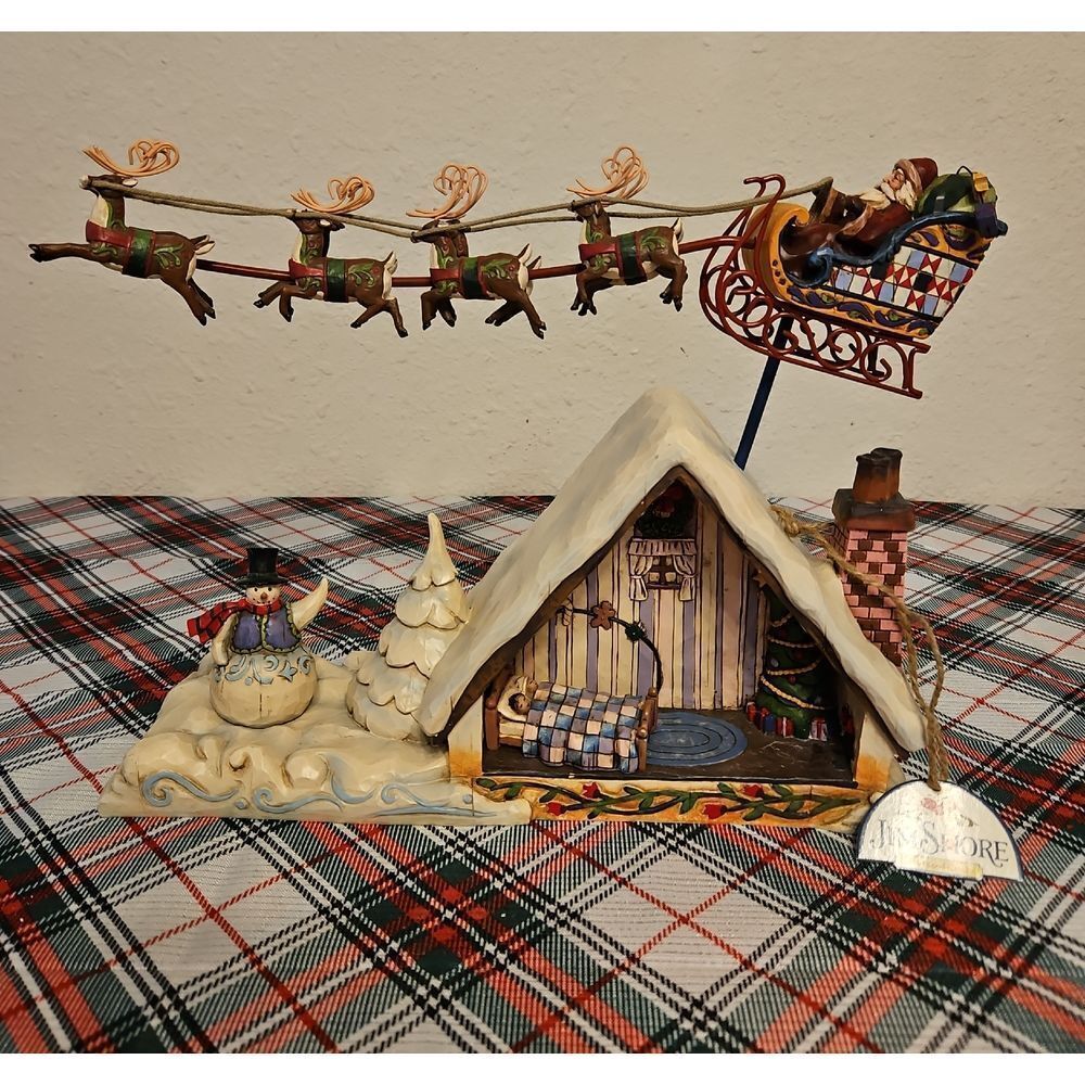 Heartwood Creek "Dreams Fly" Santa Over House Masterpiece Figurine Holiday Decor